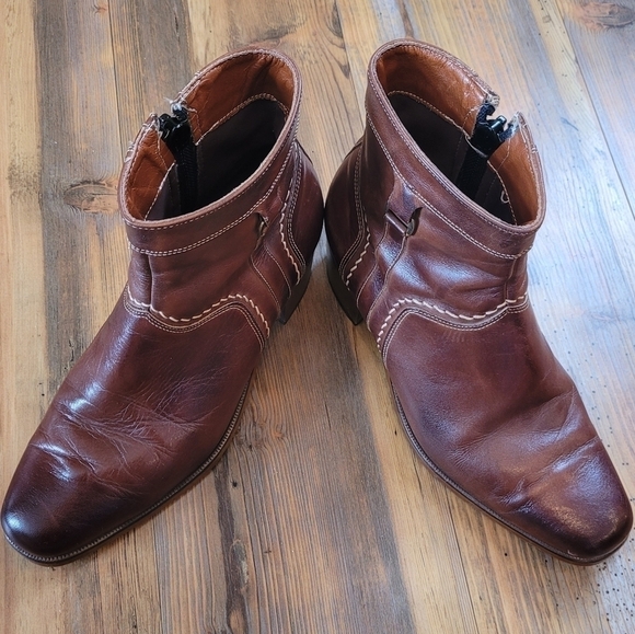VINTAGE THE BAY Above Ankle Block Heel Boot, Brown Leather, Made in Canada - Picture 6 of 16